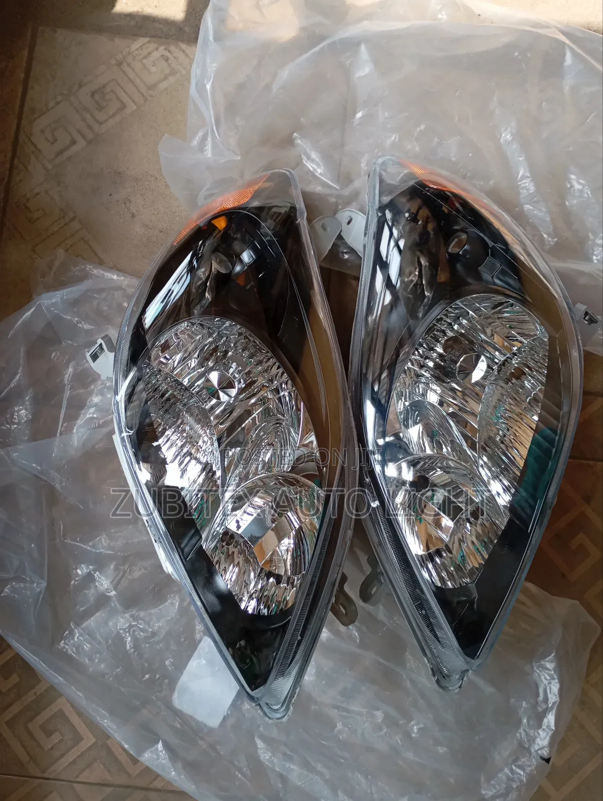 Set Headlamp Matrix 2005 Model