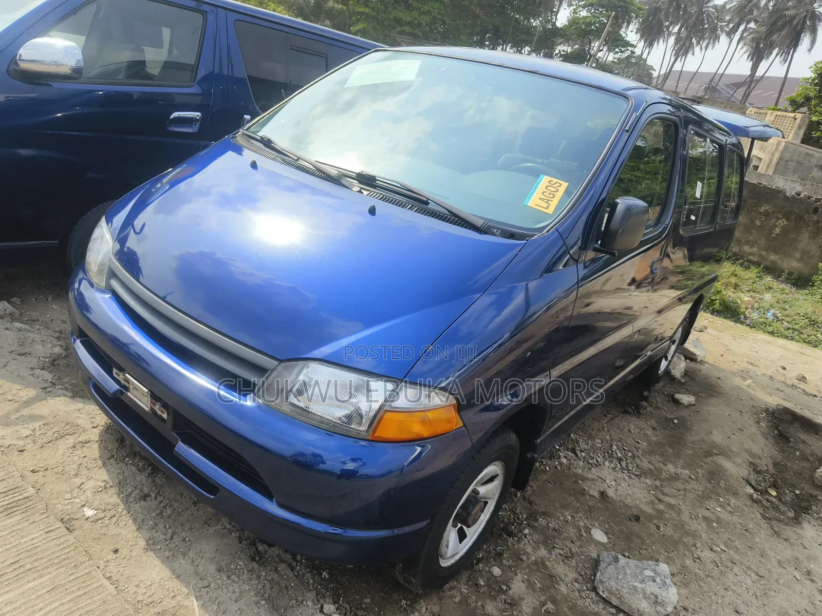 Toyota HiAce 2004 Blue