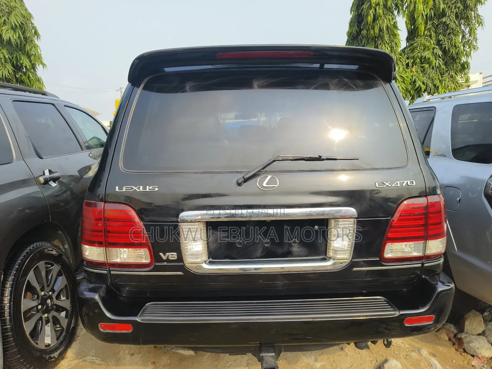 Lexus LX 470 Sport Utility 2006 Black