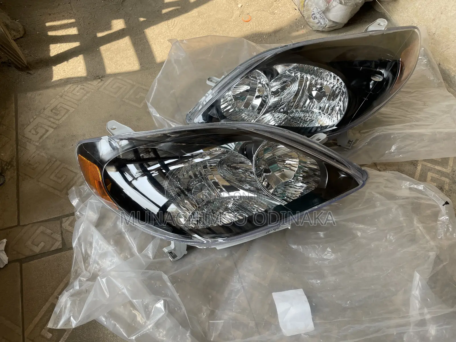 Head Lamp Matrix 2003 to 2005 Dark Face