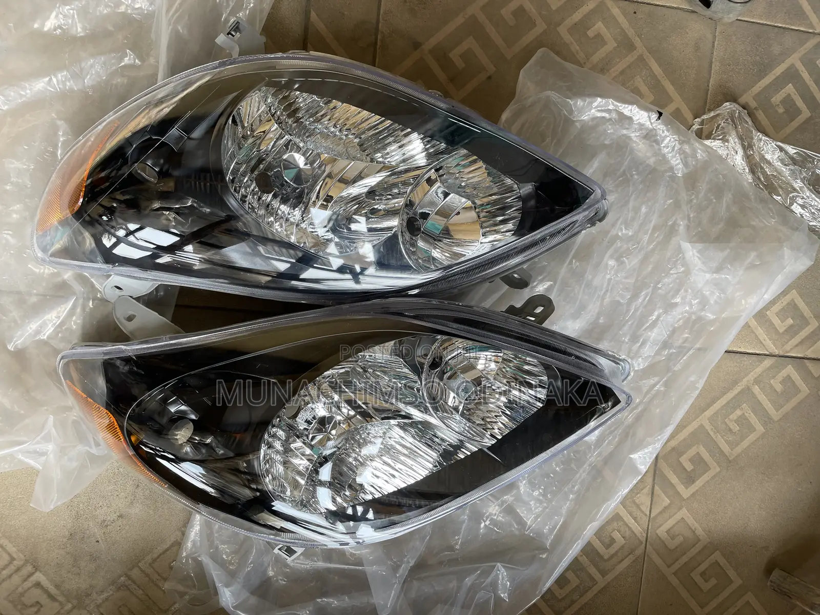 Head Lamp Matrix 2003 to 2005 Dark Face