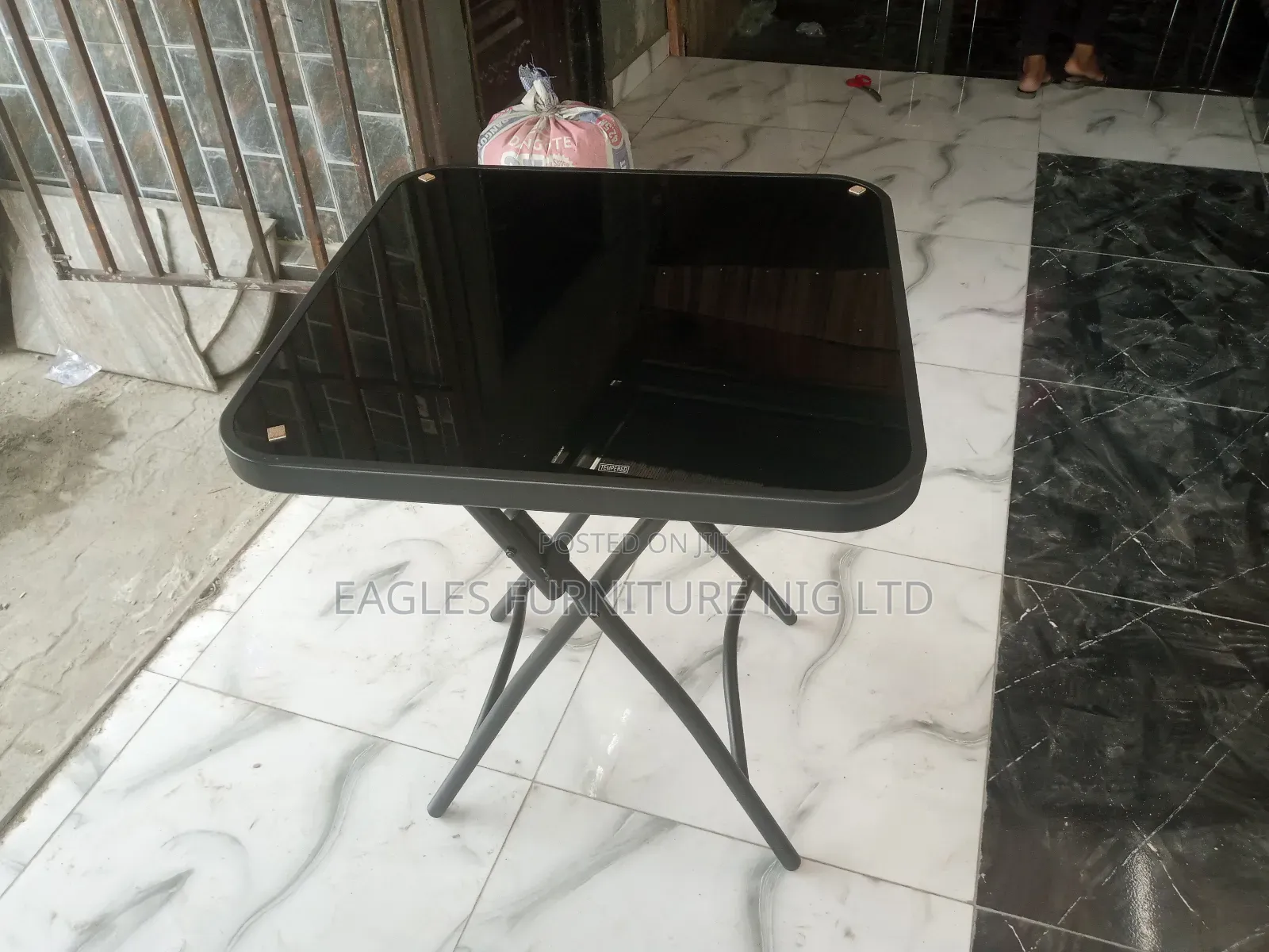 Unique and Quality Foldable Table
