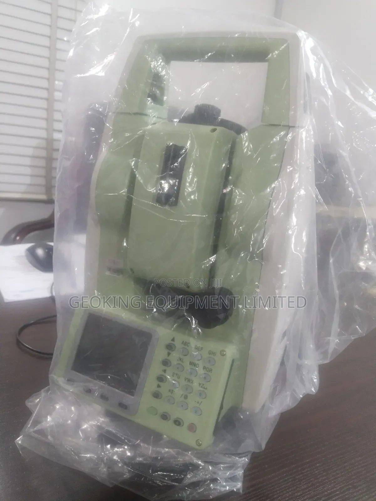Hi-Target HTS520L8 Total Station
