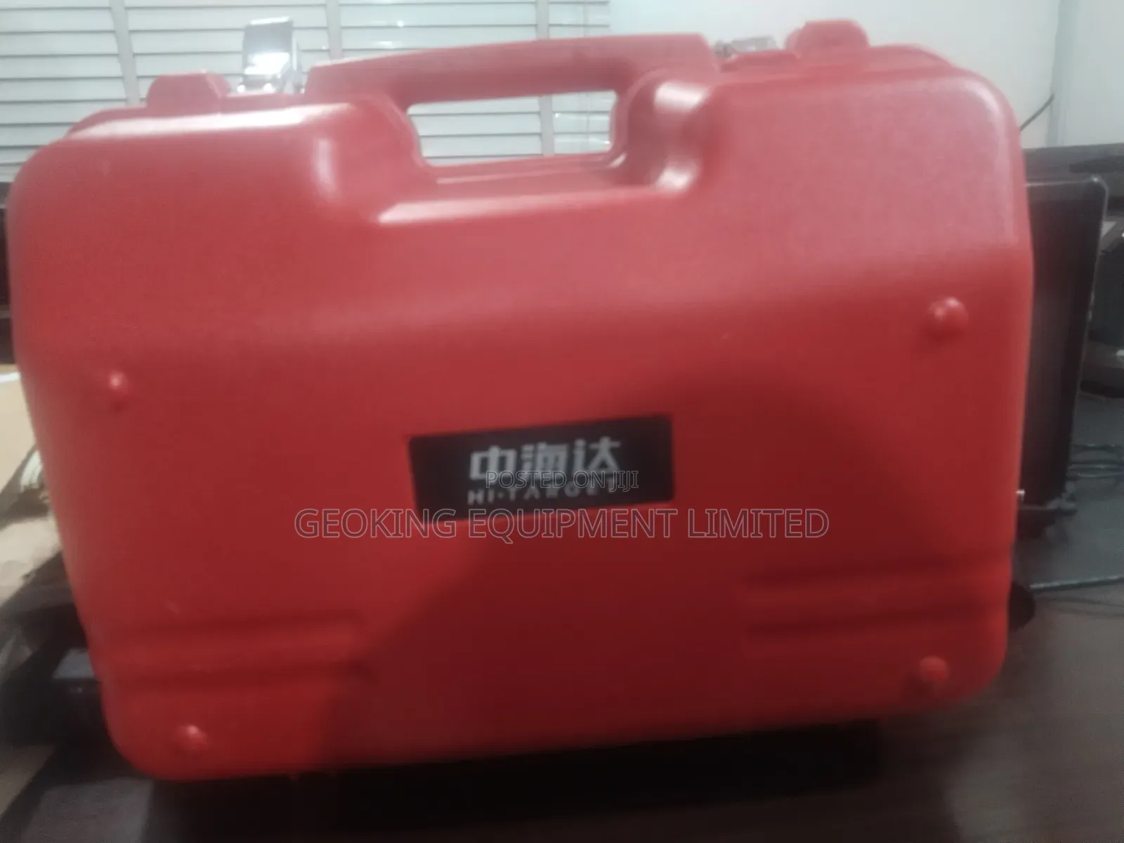 Hi-Target HTS520L8 Total Station