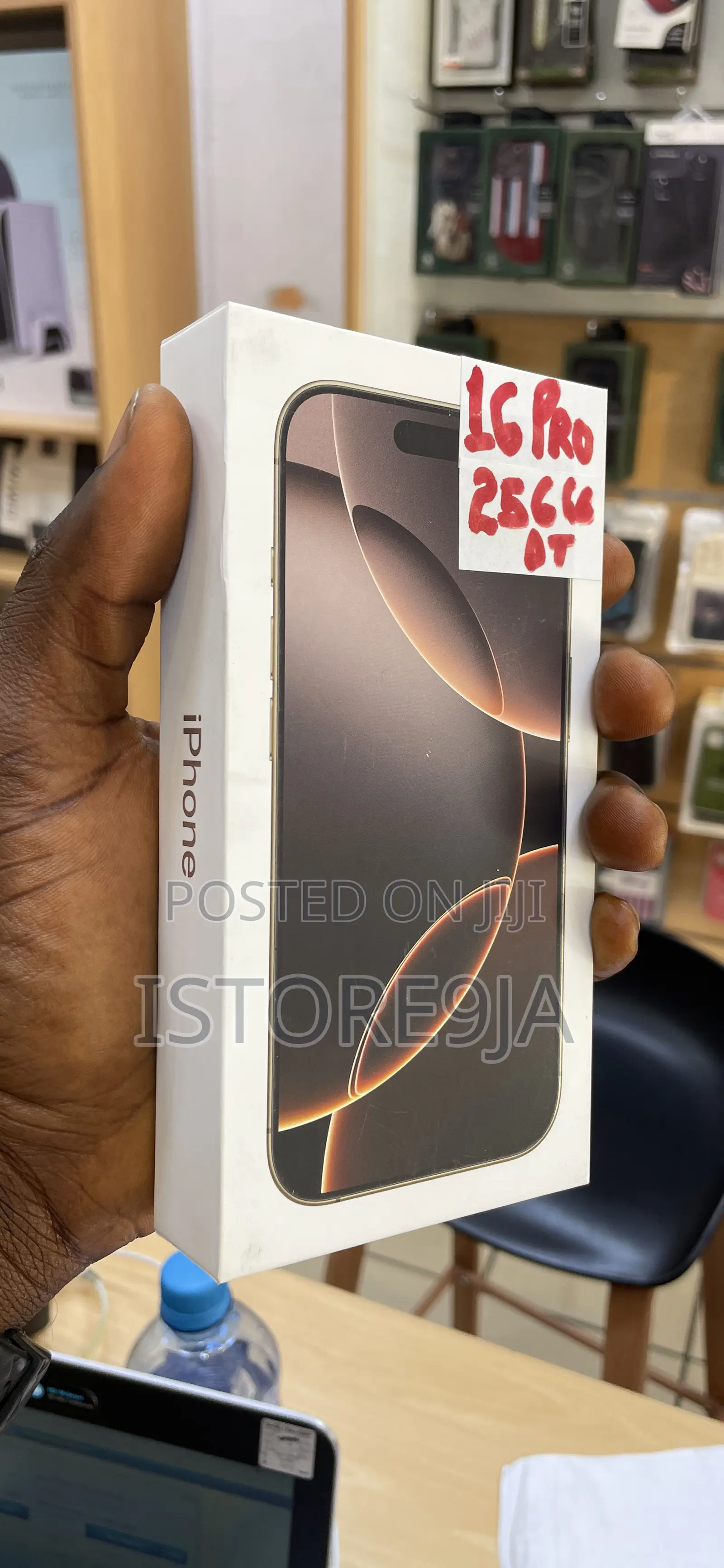 New Apple iPhone 16 Pro 256 GB Gold