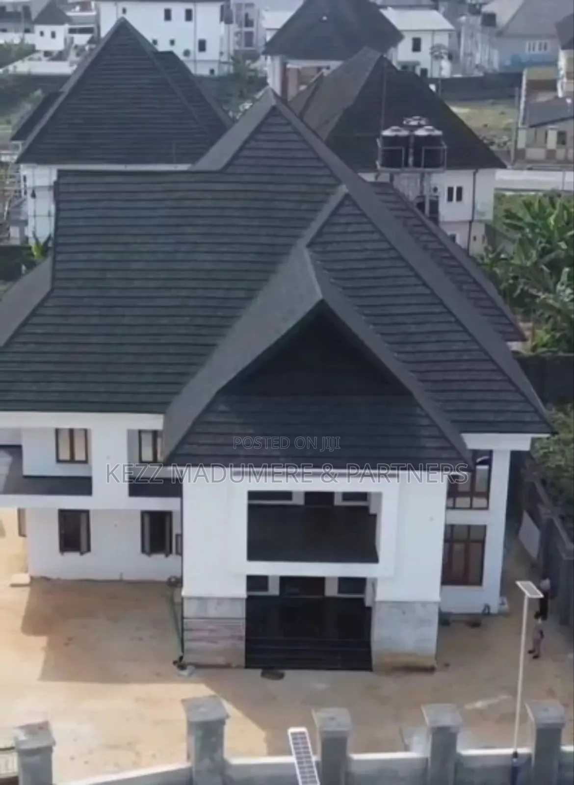 4bdrm Duplex in Ivory Heights , for sale
