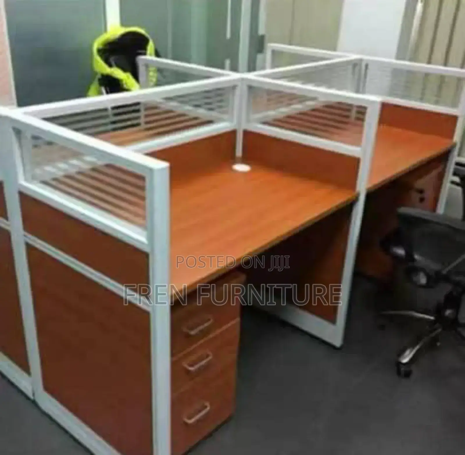Workstation 4 Unit Table