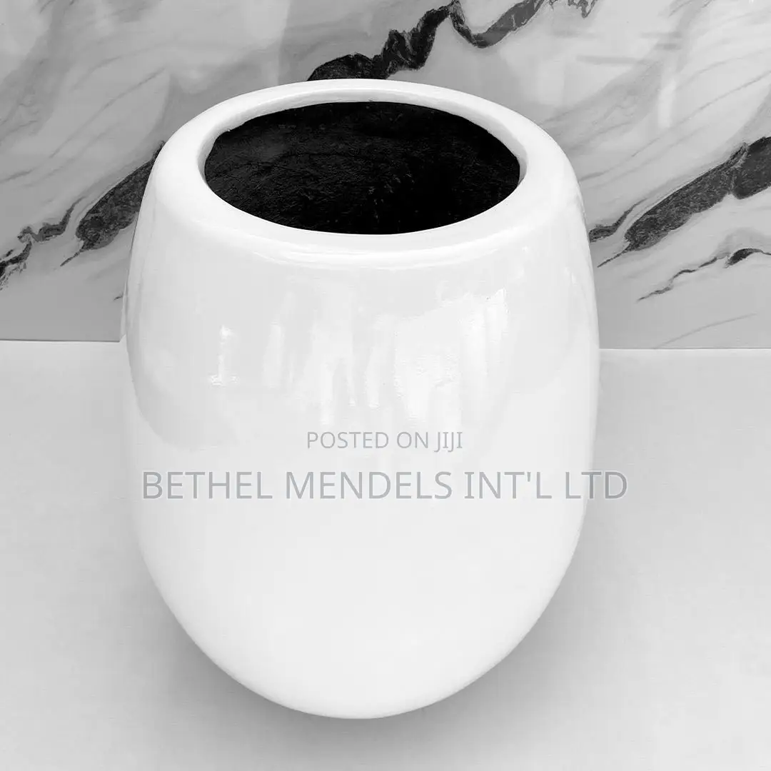 Fiberglass Egg Classic Vase (Height 60cm X Diameter 26cm)