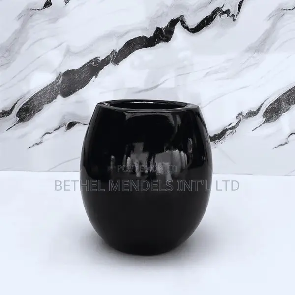 Fiberglass Egg Classic Vase (Height 33cm X Diameter 18cm)