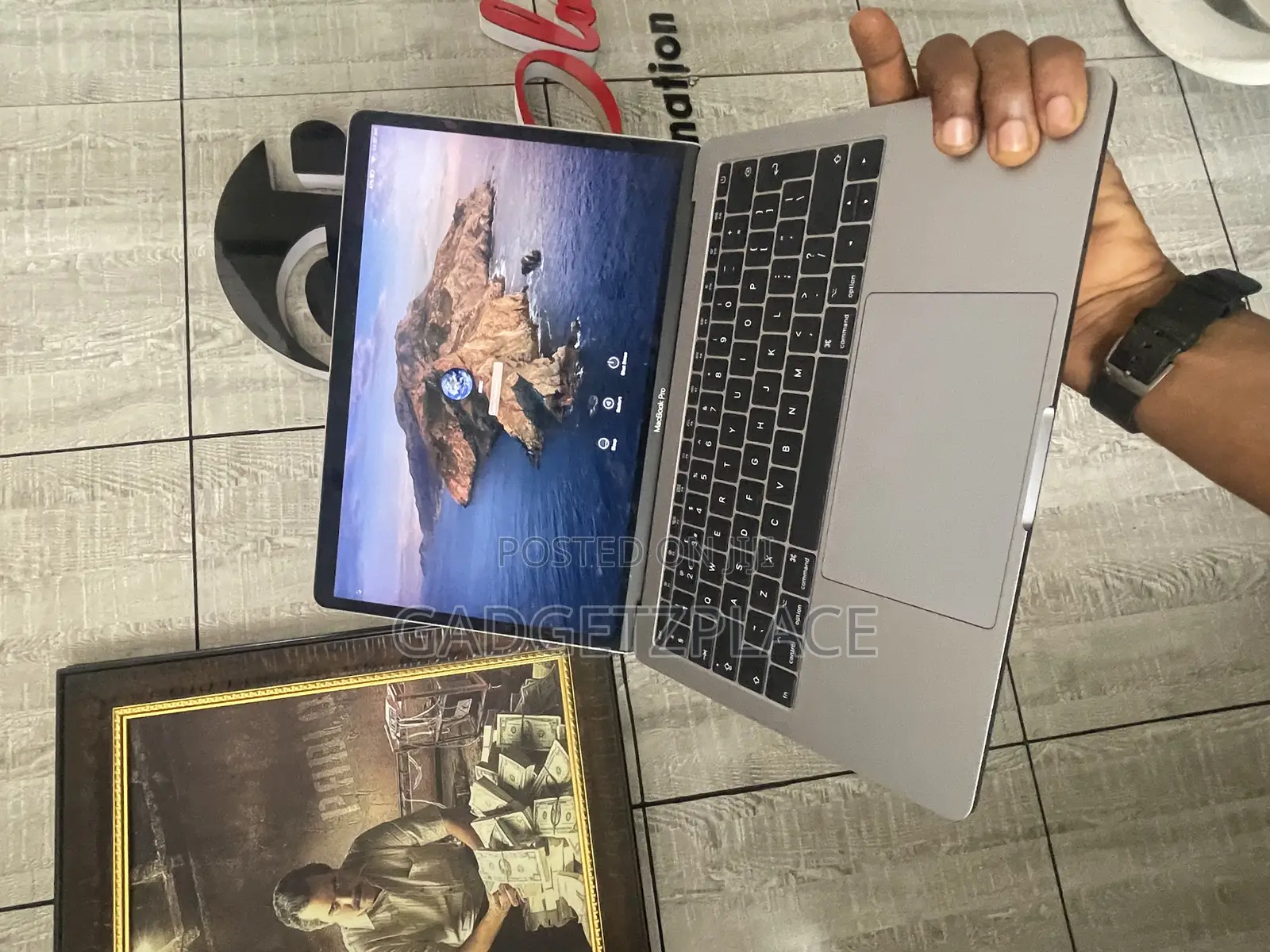 Laptop Apple MacBook Pro 2017 8GB Intel Core I5 SSD 128GB