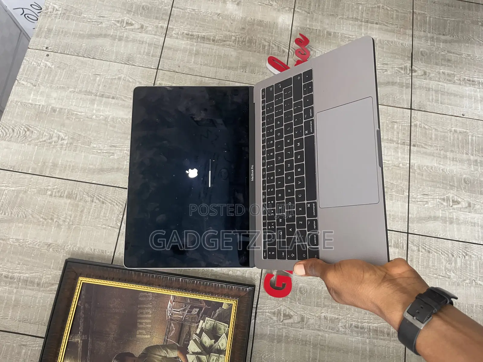 Laptop Apple MacBook Pro 2017 8GB Intel Core I5 SSD 128GB
