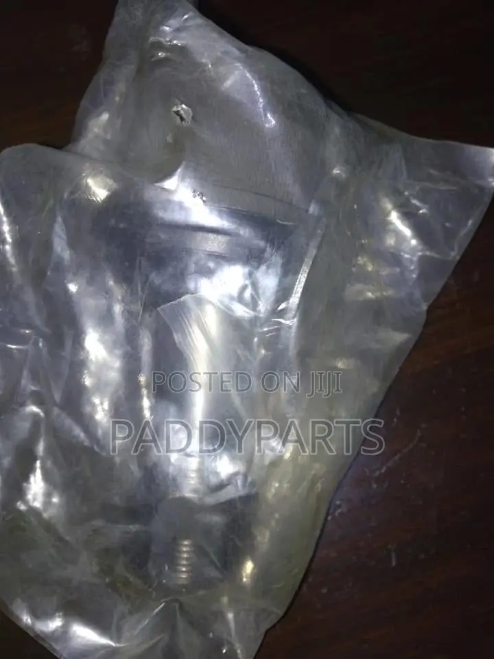 Ford E-150 Up&Down Ball Joint