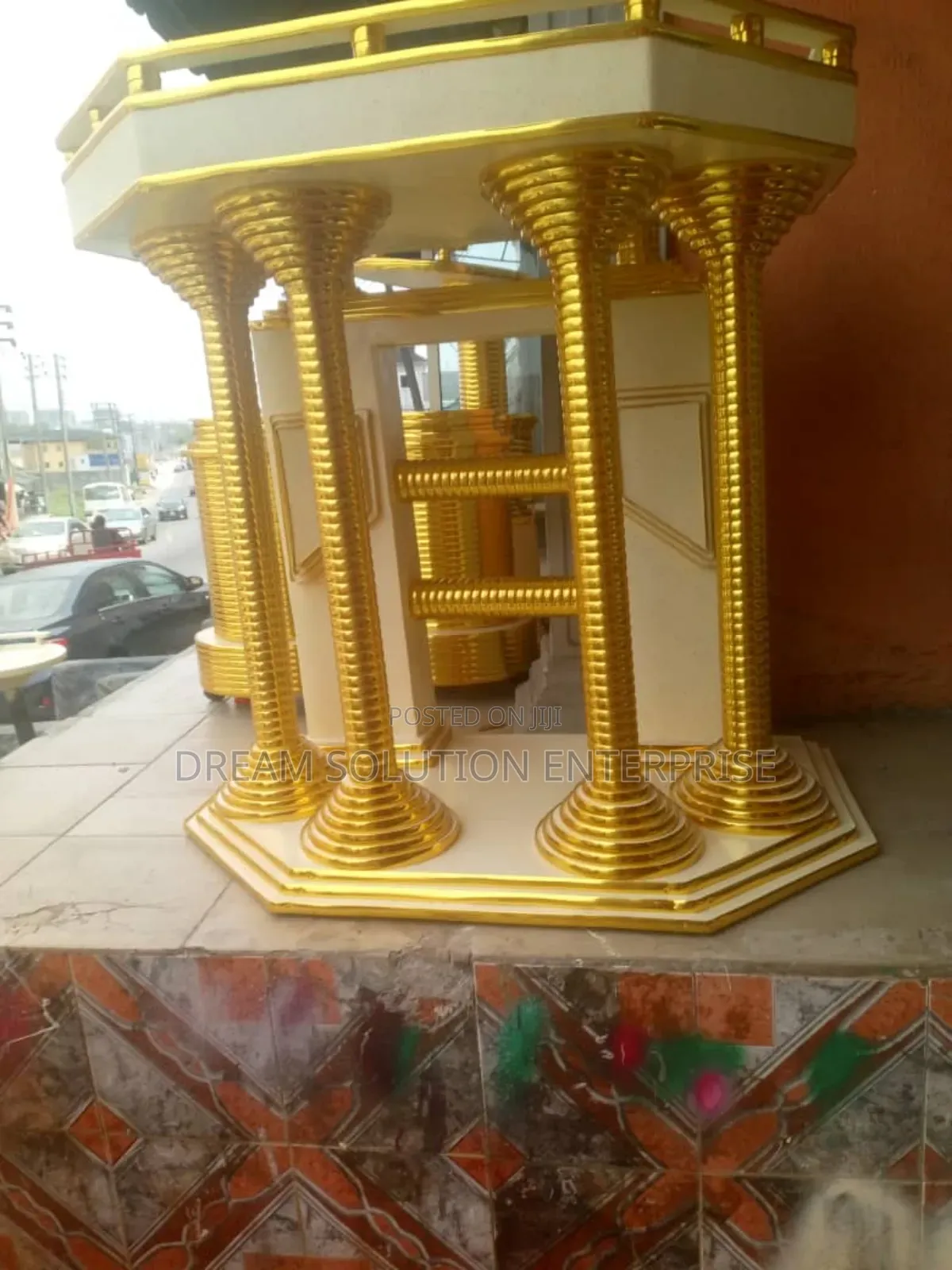 Four Pillars Church Pulpit
