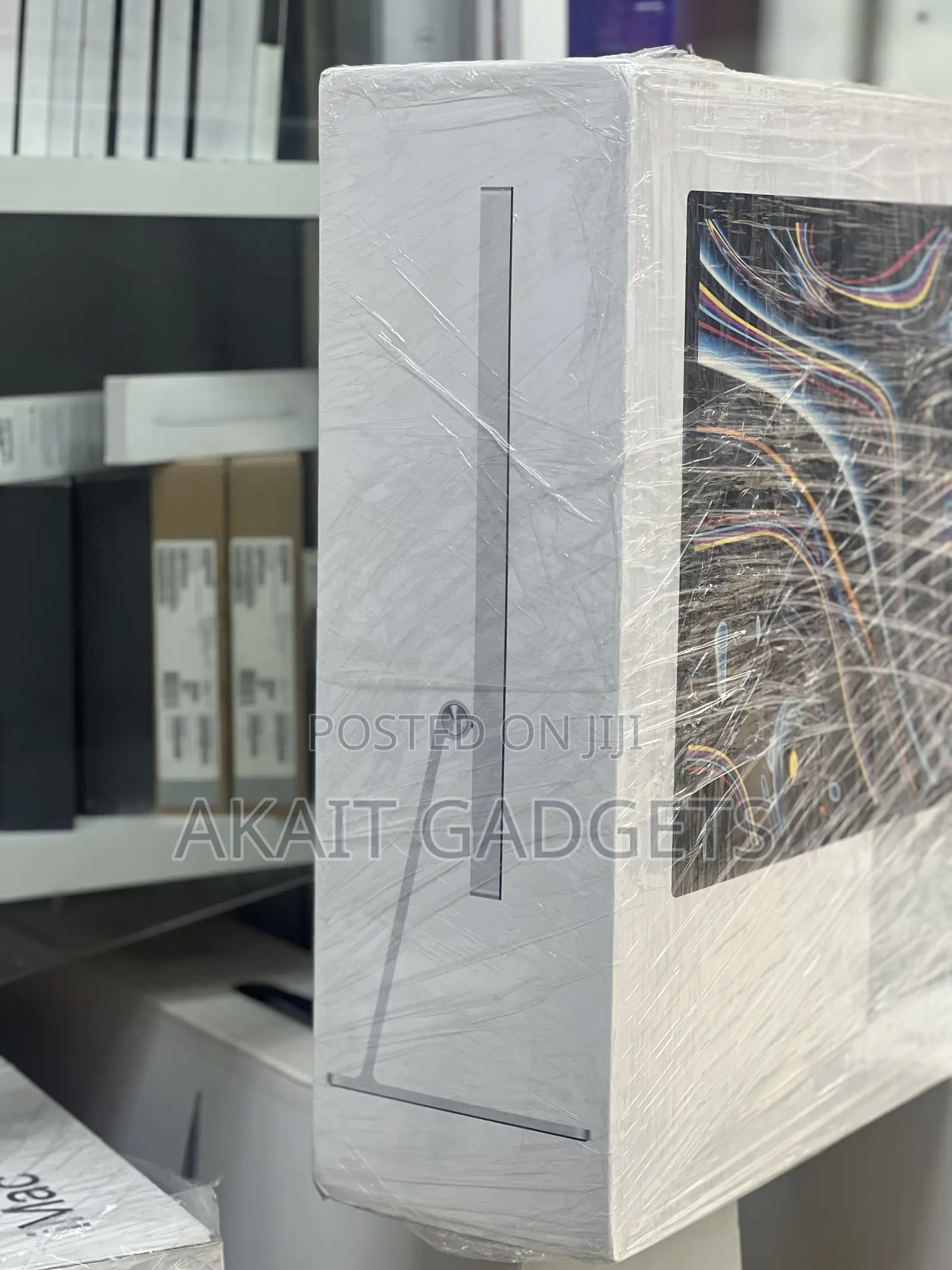Brand New Apple Studio Monitor