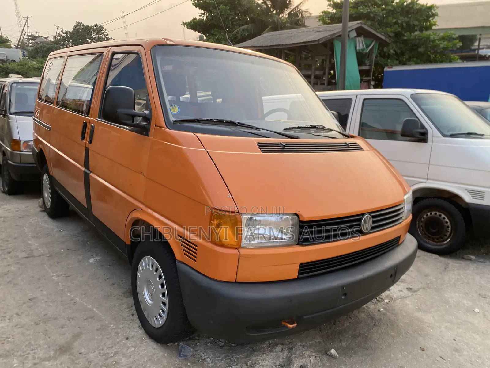 Volkswagen Transporter 2002 Orange