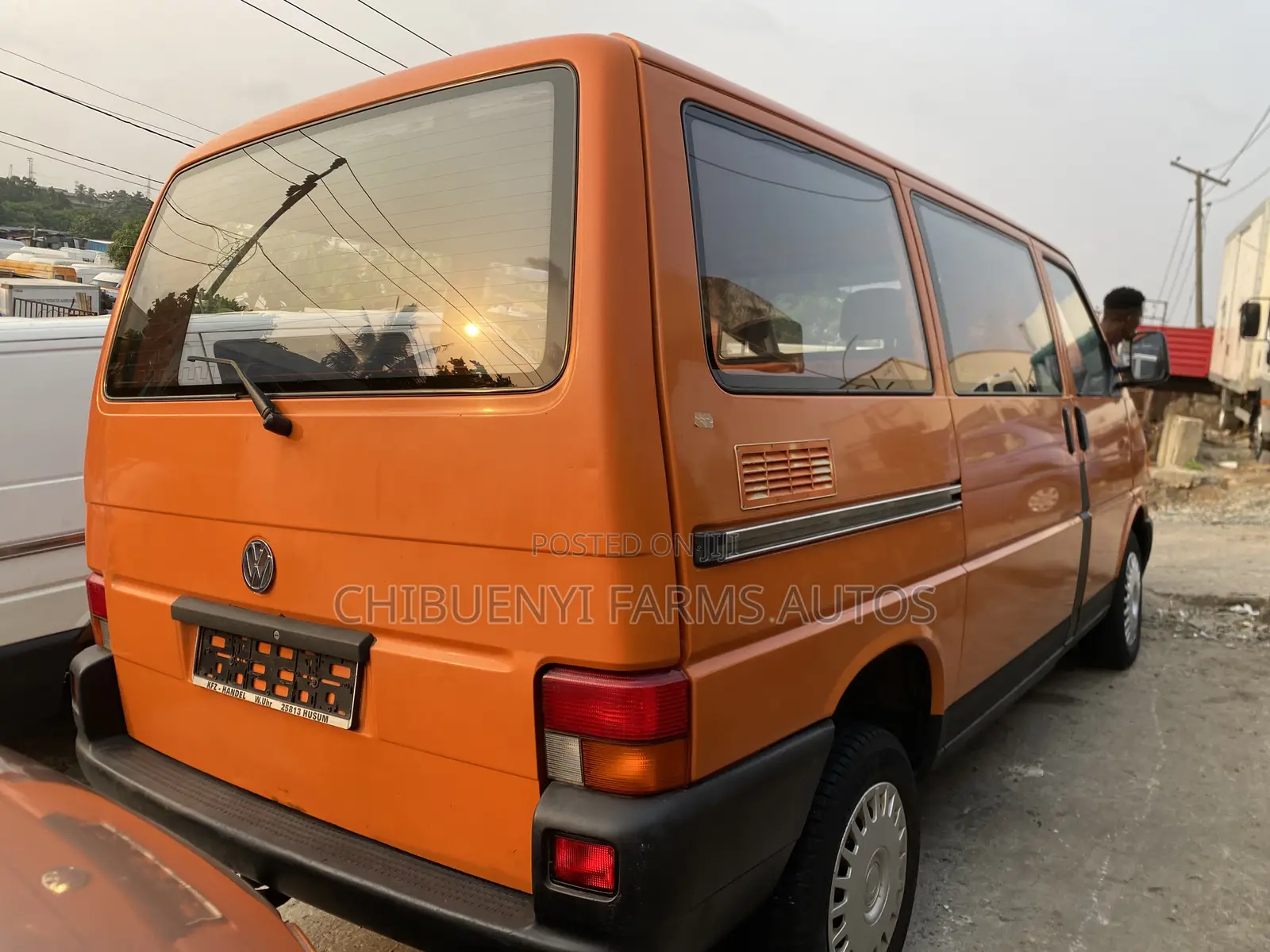 Volkswagen Transporter 2002 Orange