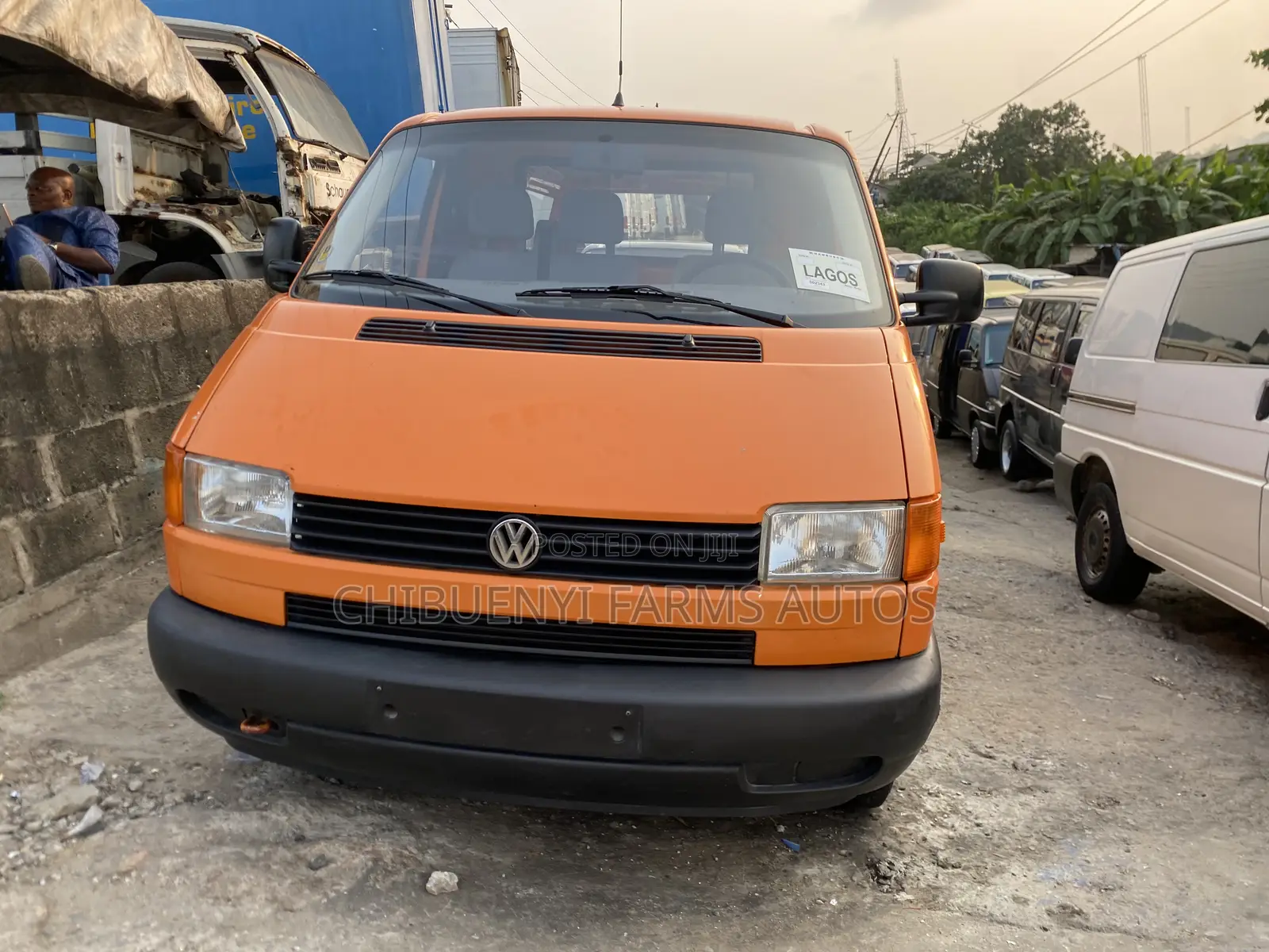 Volkswagen Transporter 2002 Orange