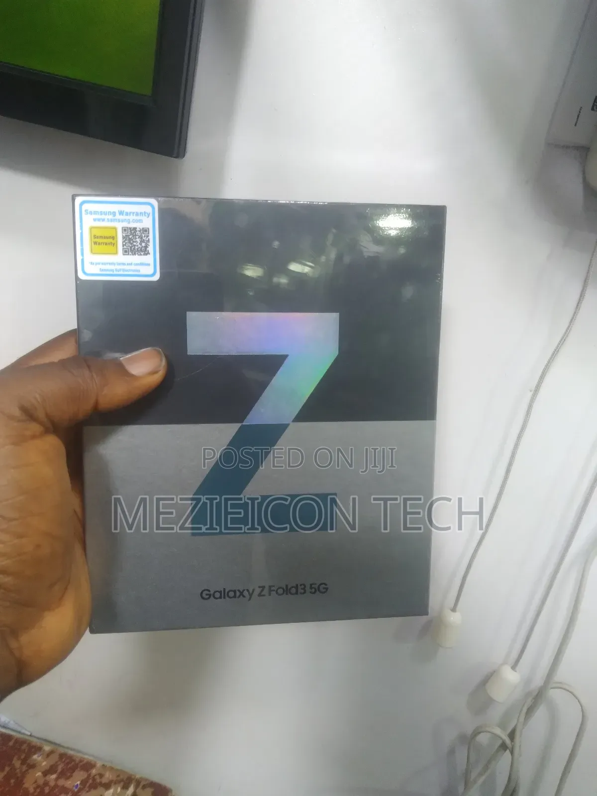 New Samsung Galaxy Z Fold3 5G 512 GB Orange