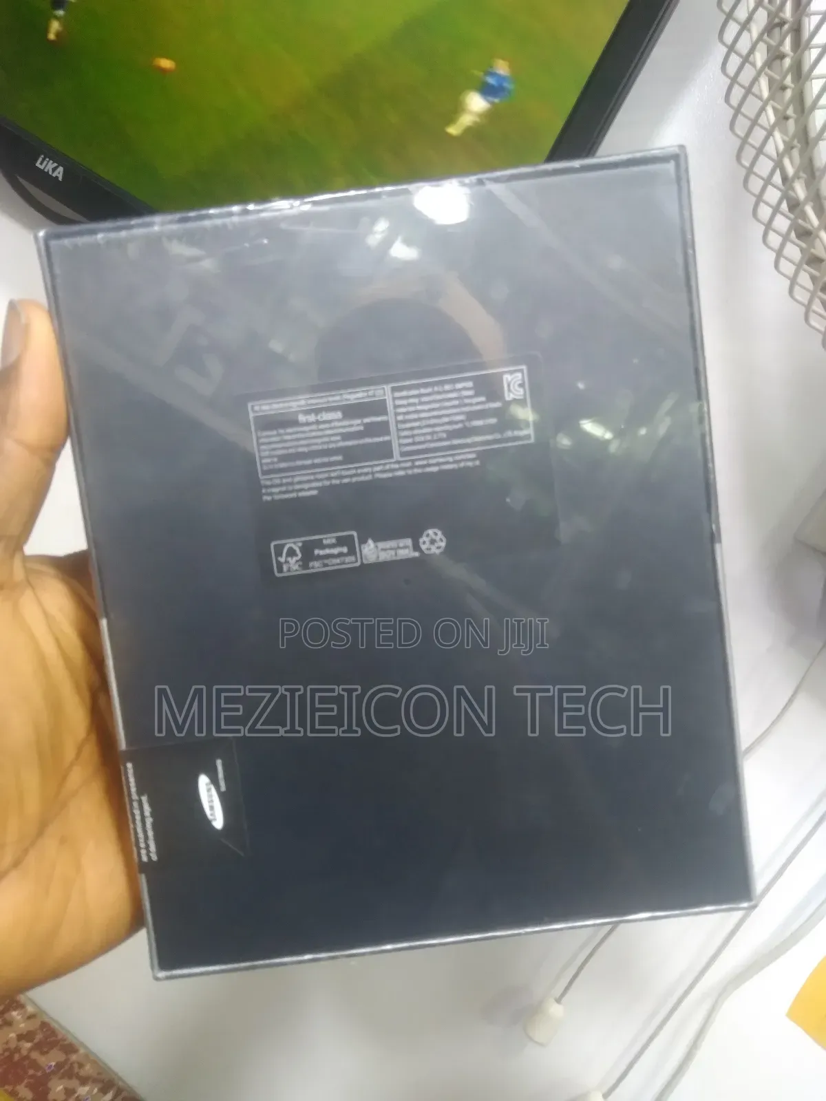 New Samsung Galaxy Z Fold3 5G 512 GB Orange