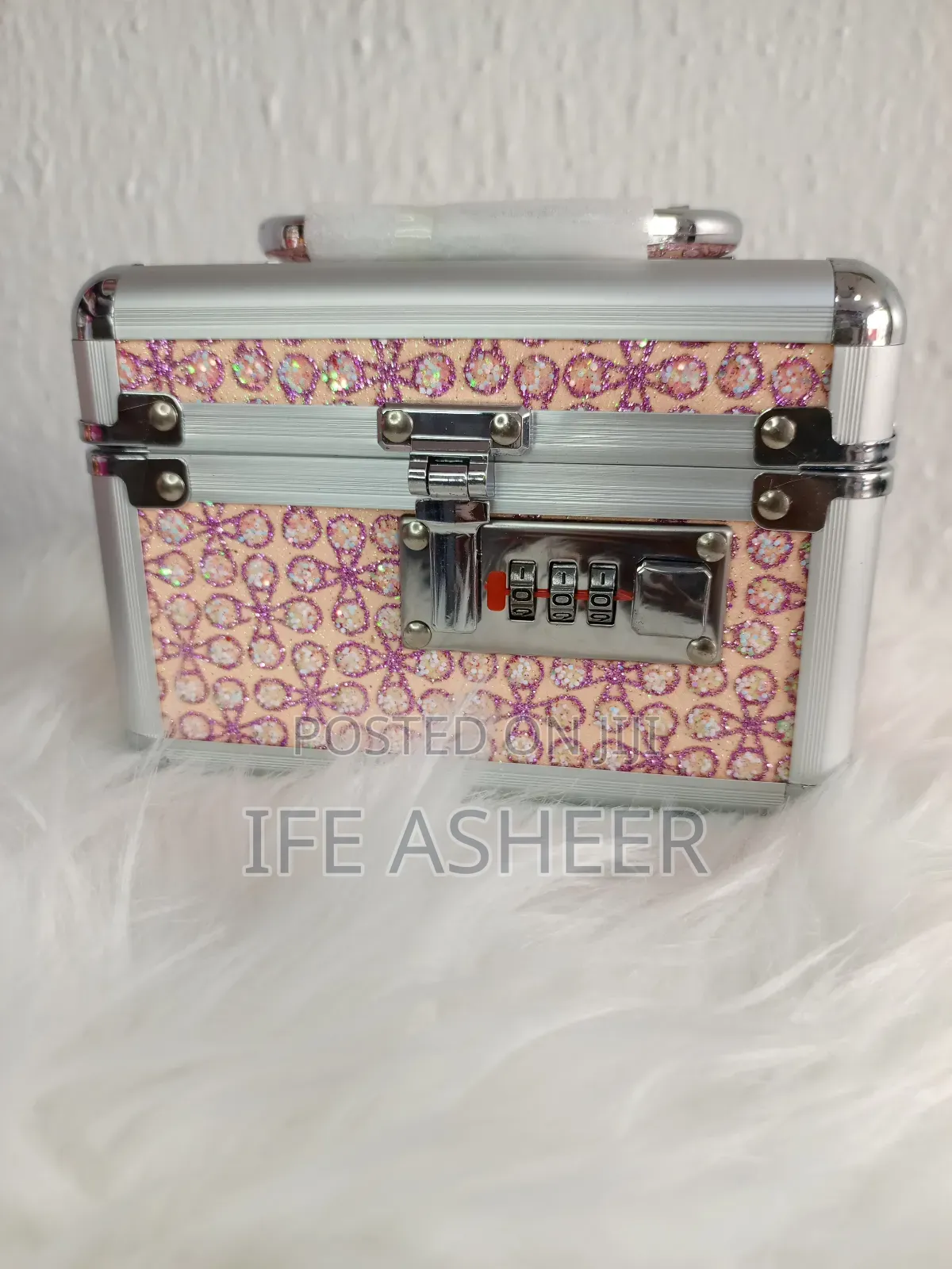 Small Digital Jewelry Box 01