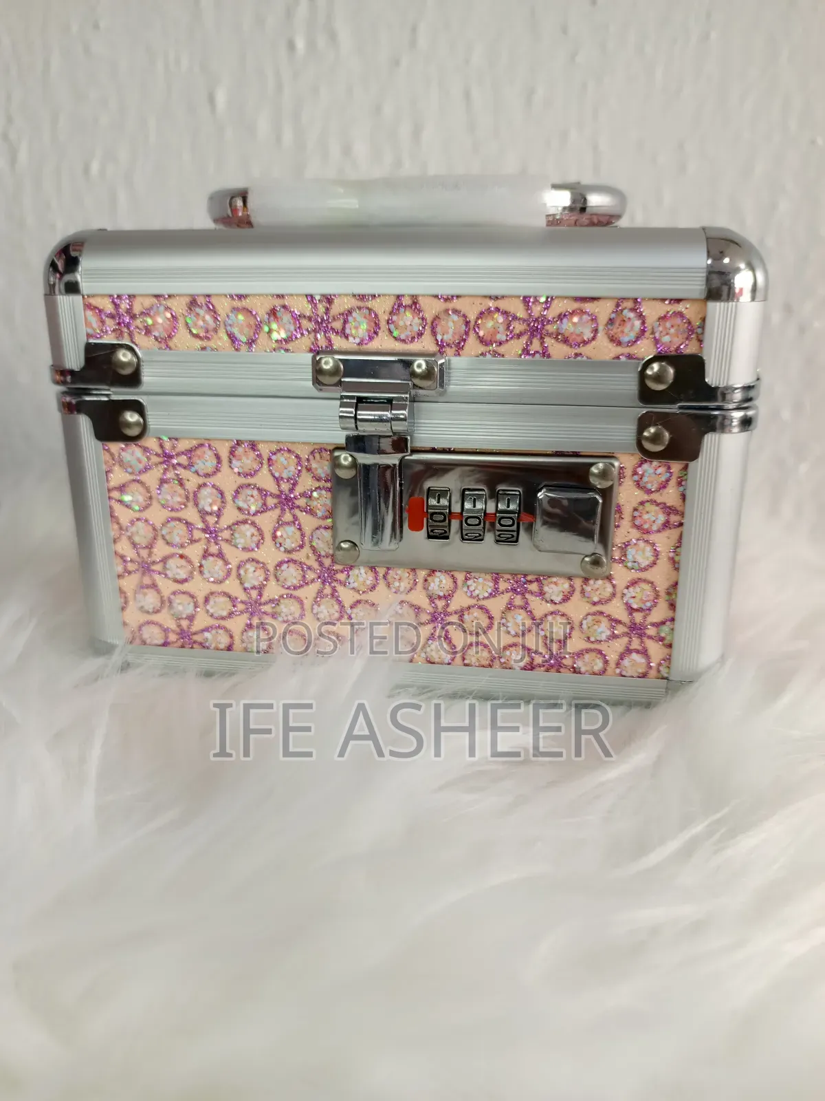 Small Digital Jewelry Box 01