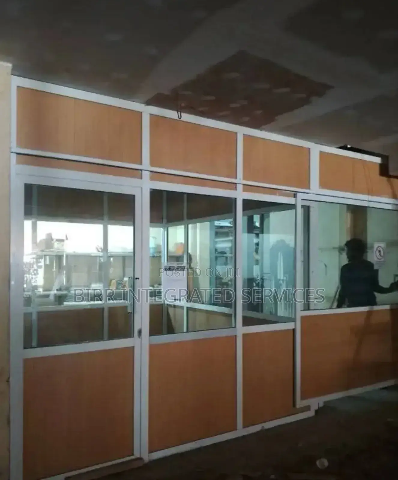 Glass Partitioning for Office