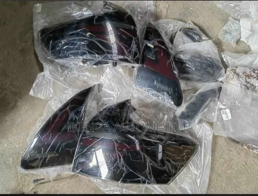 Complete Upgrading Rearlight Toyota Venza Dark Face