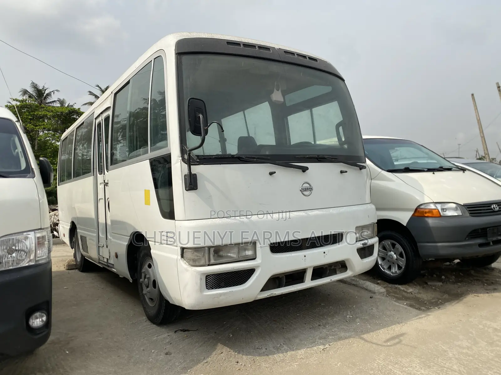 Nissan Civilian 2010 White