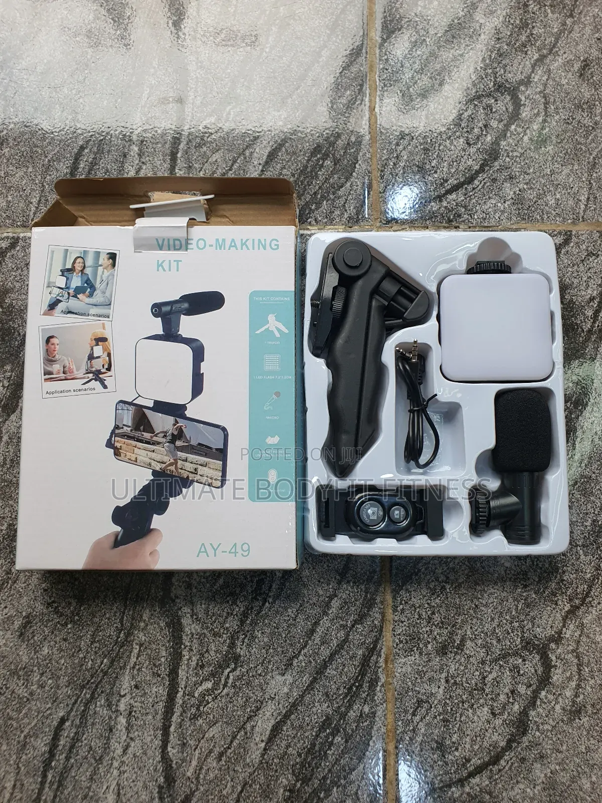 Brand New Unleash Creativity Smartphone Vlog Kit Mic, Clip