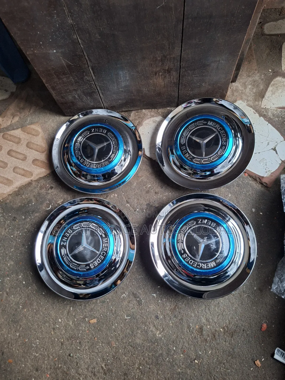 Mercedes Benz Rim Cover