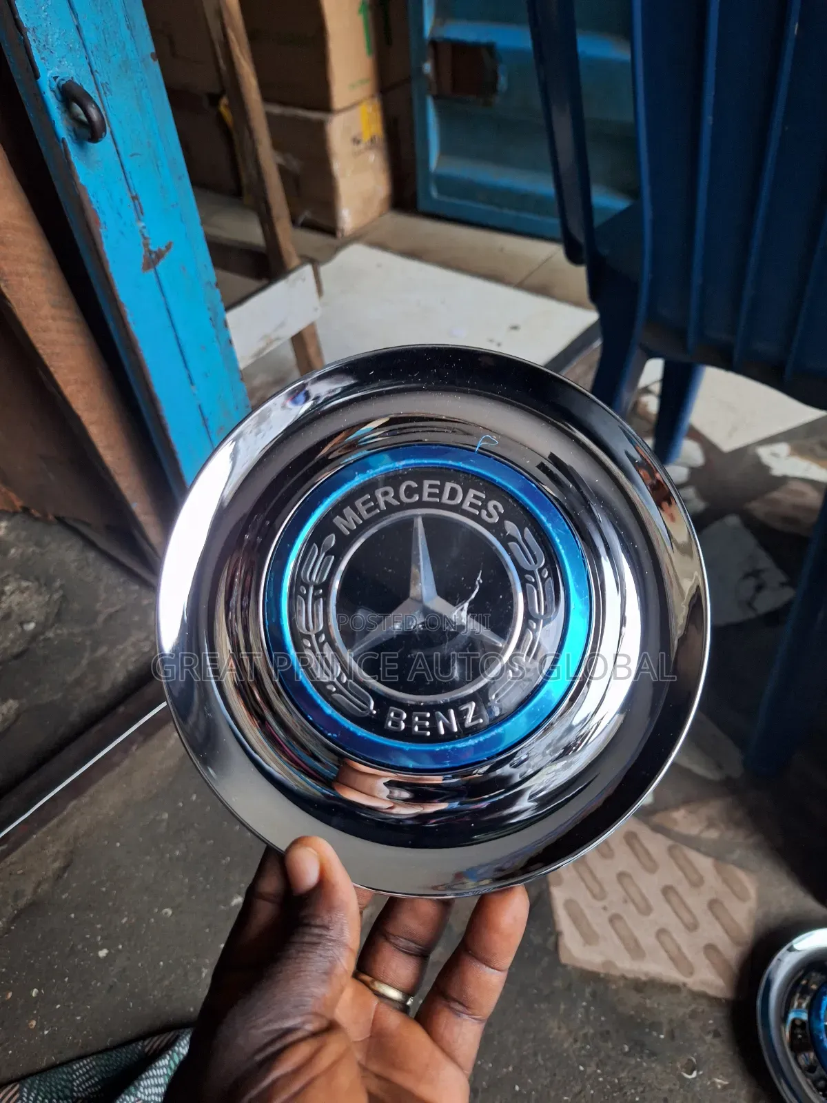 Mercedes Benz Rim Cover