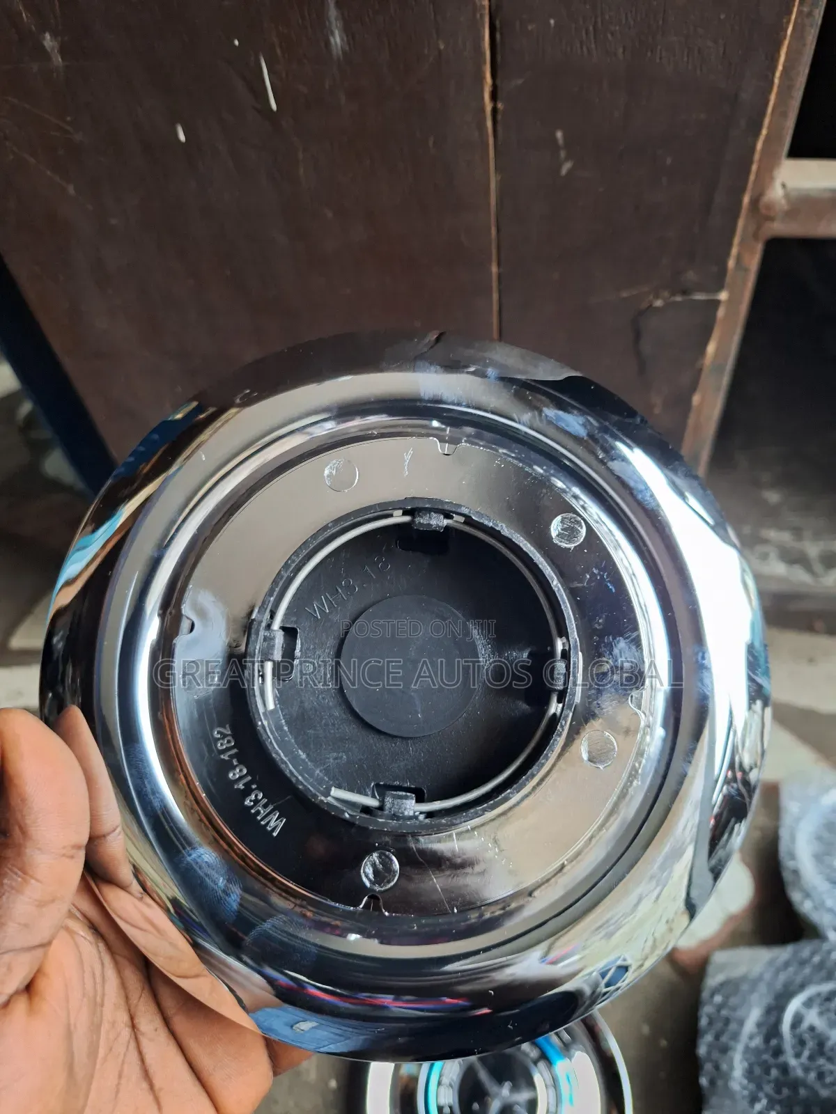 Mercedes Benz Rim Cover