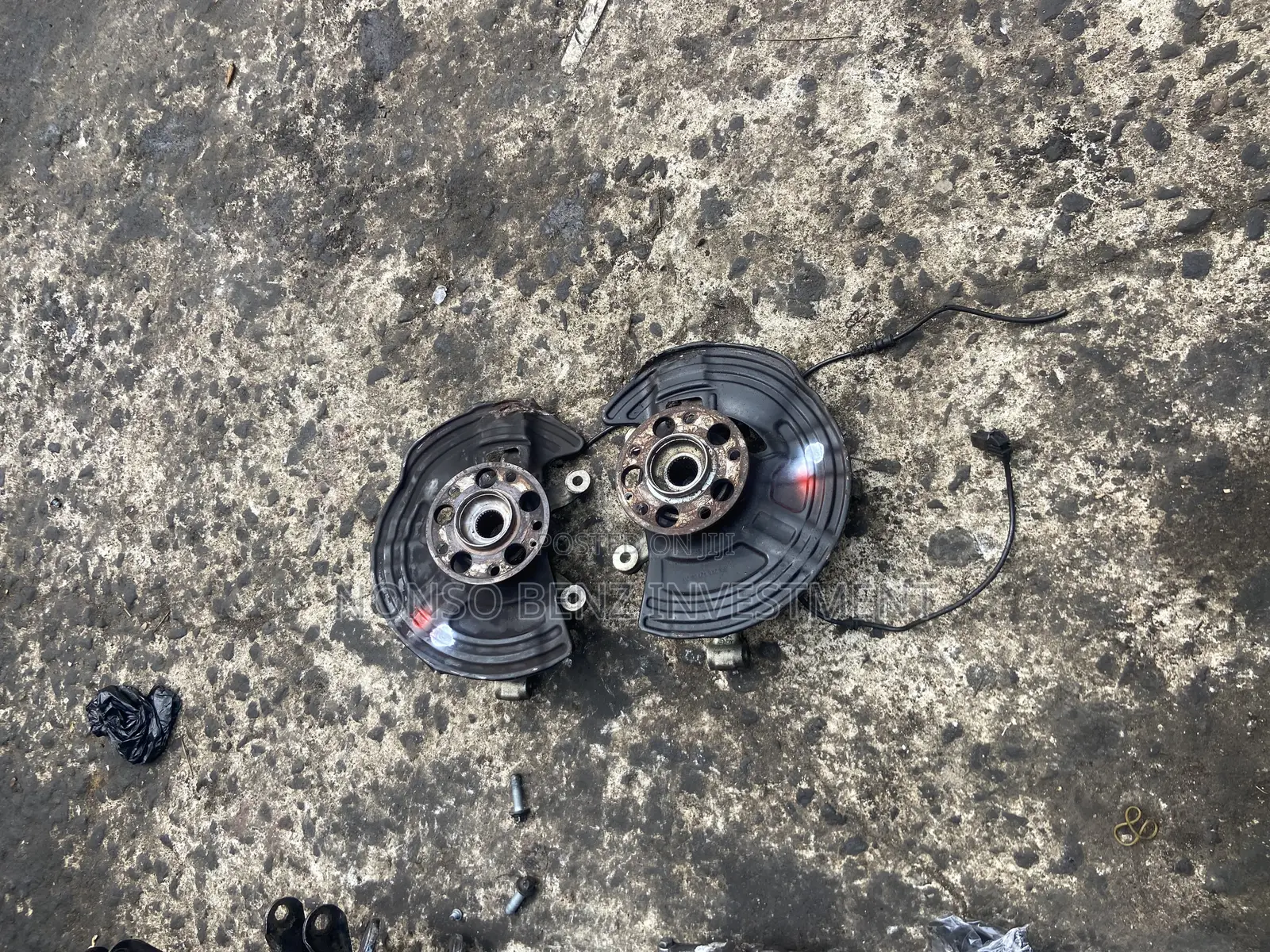 Set of Front Hub Cla, Gla