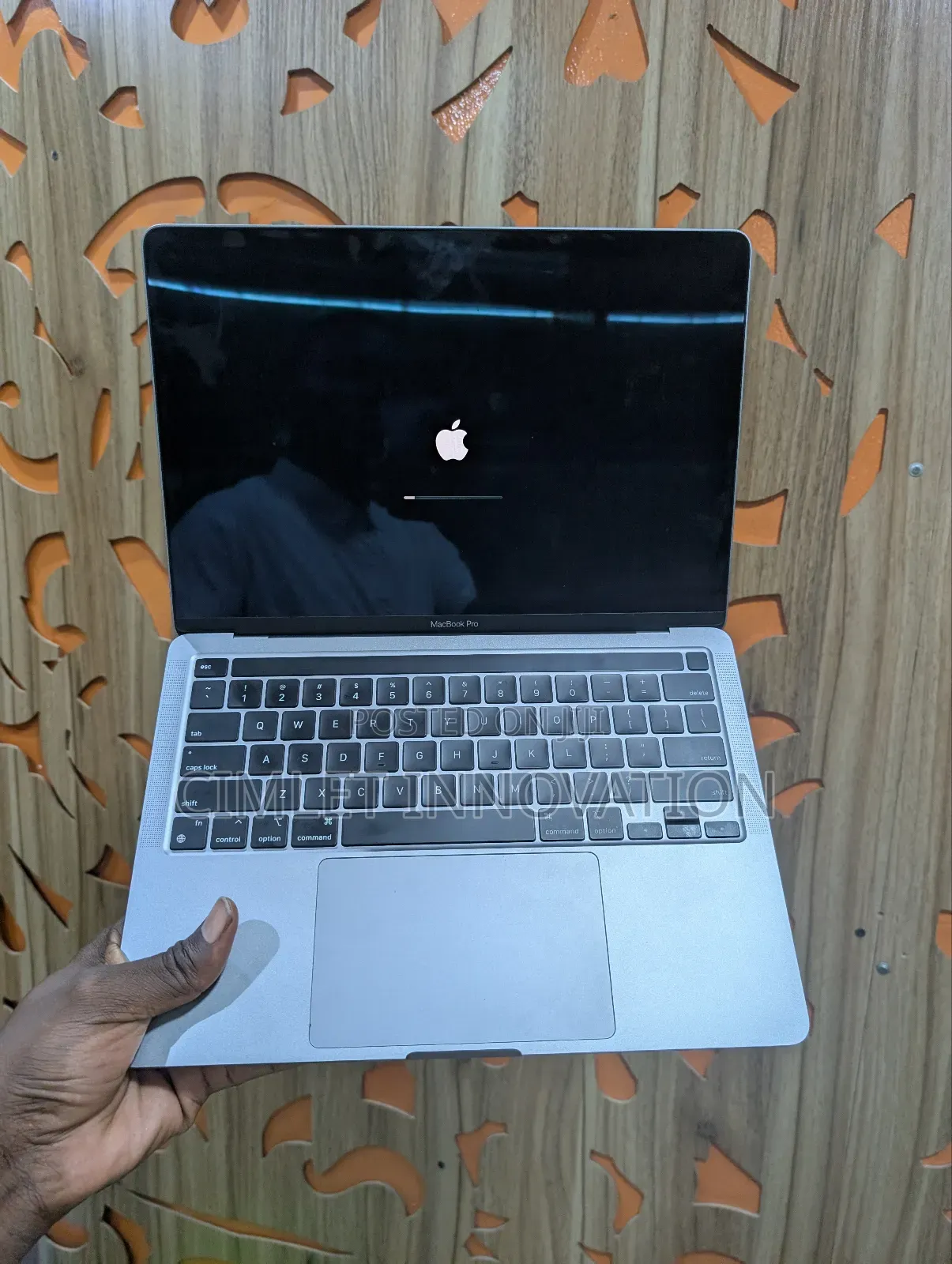 Laptop Apple MacBook Pro 2020 M1 8GB Apple M1 SSD 256GB