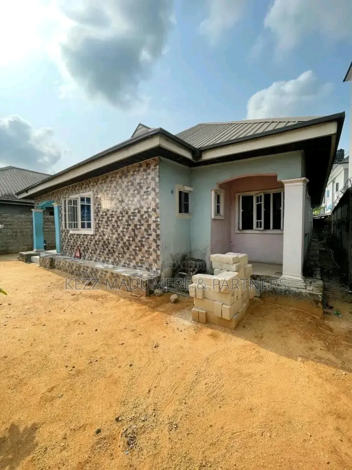 4bdrm Bungalow in Eneka Road , for sale
