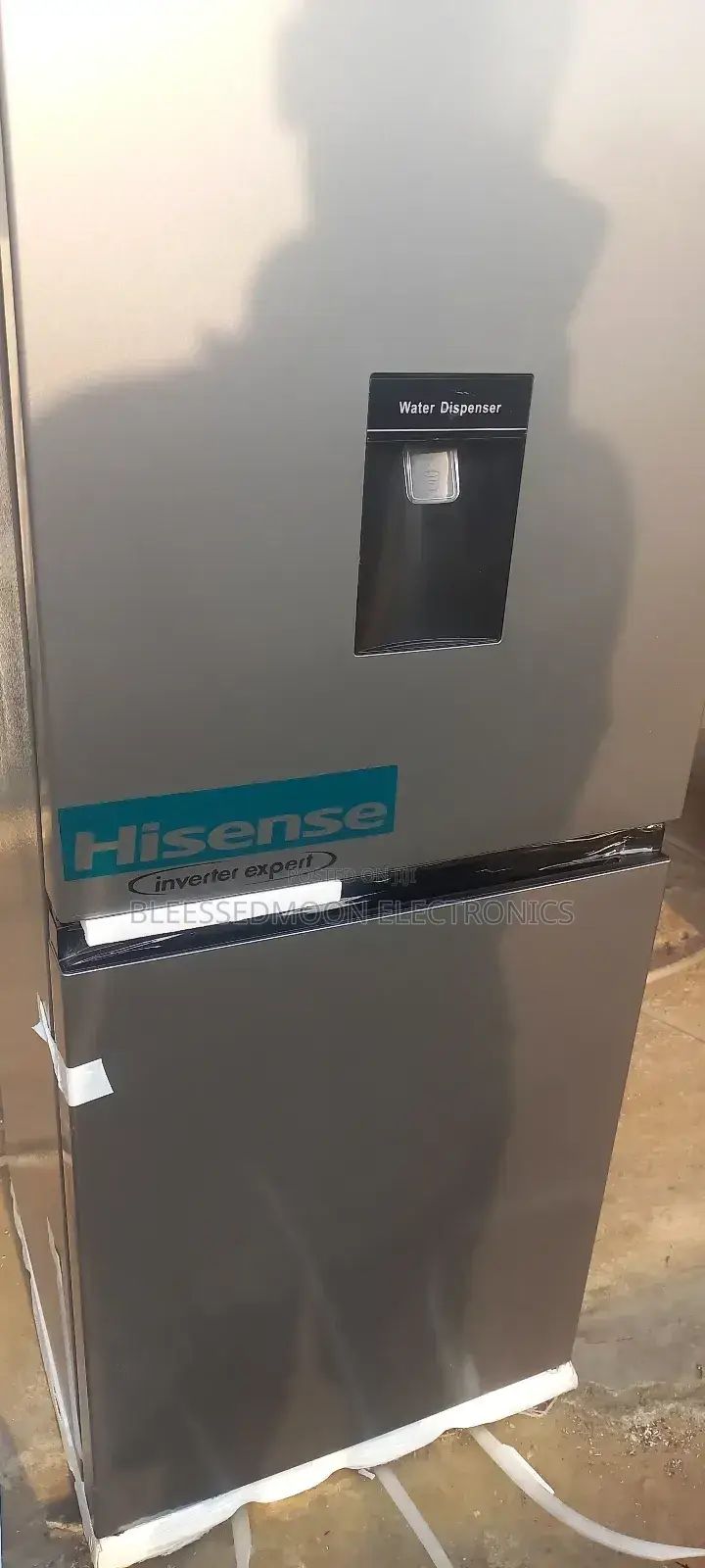 Hisense EXPERT INVERTER Fridge With Dispenser and Down Freez