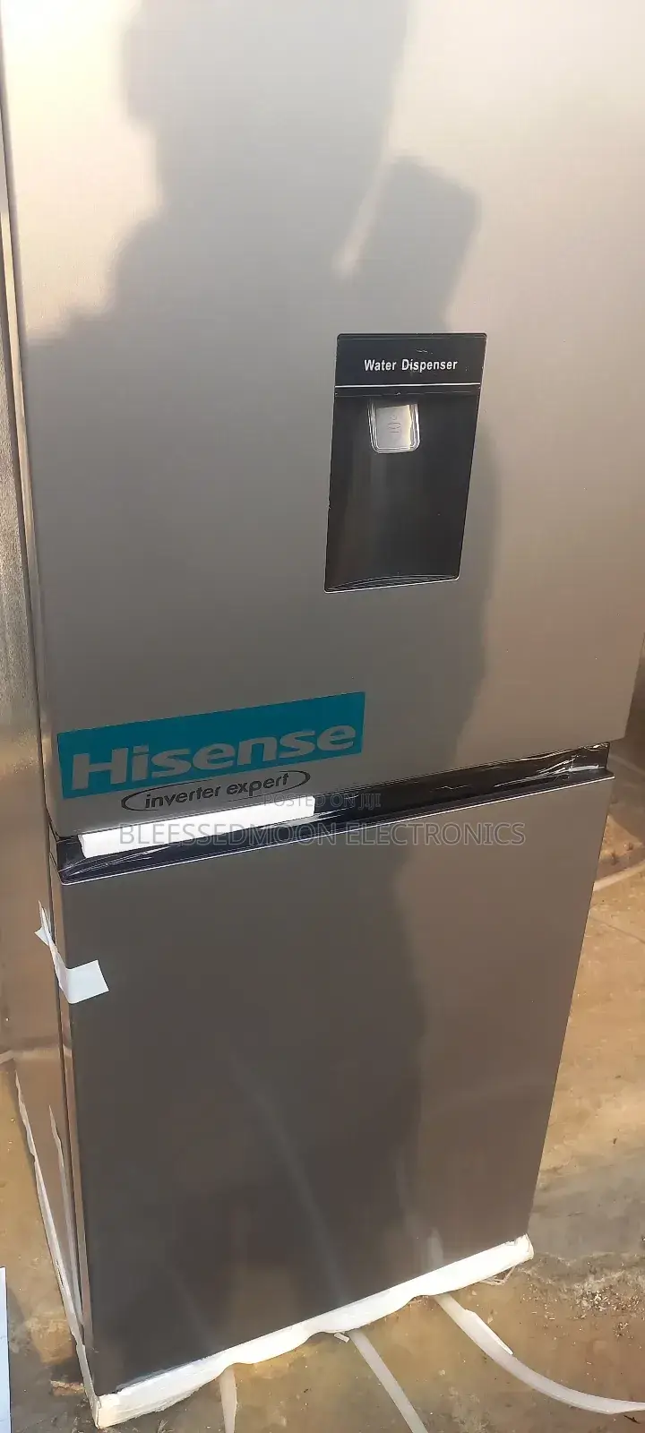 Hisense EXPERT INVERTER Fridge With Dispenser and Down Freez