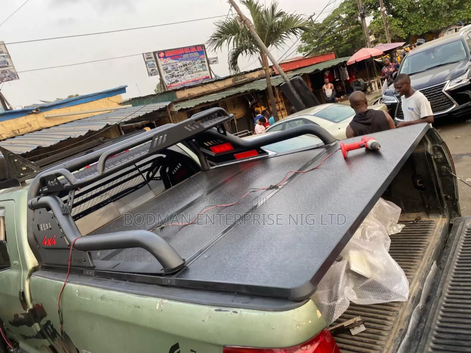 Booth Cover Fiber Folding With Off Road Spoiler :"%/0*,
