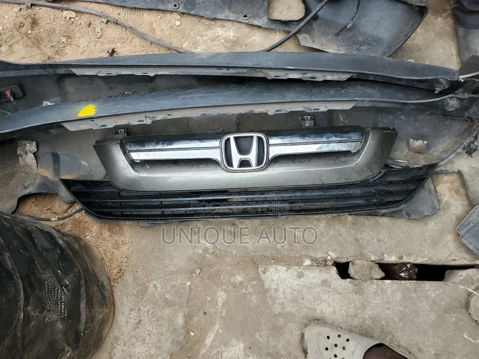 Front Grille 2008 Honda CRV