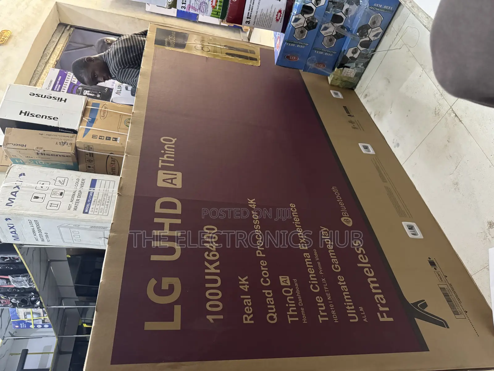 100 Inches Uhd Android Smart Tv
