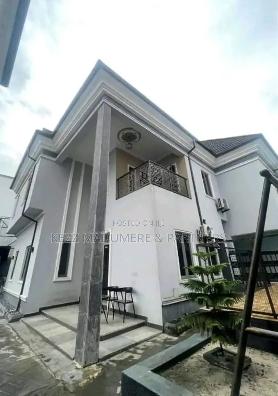 6bdrm Duplex in Stadium Road , Port for sale