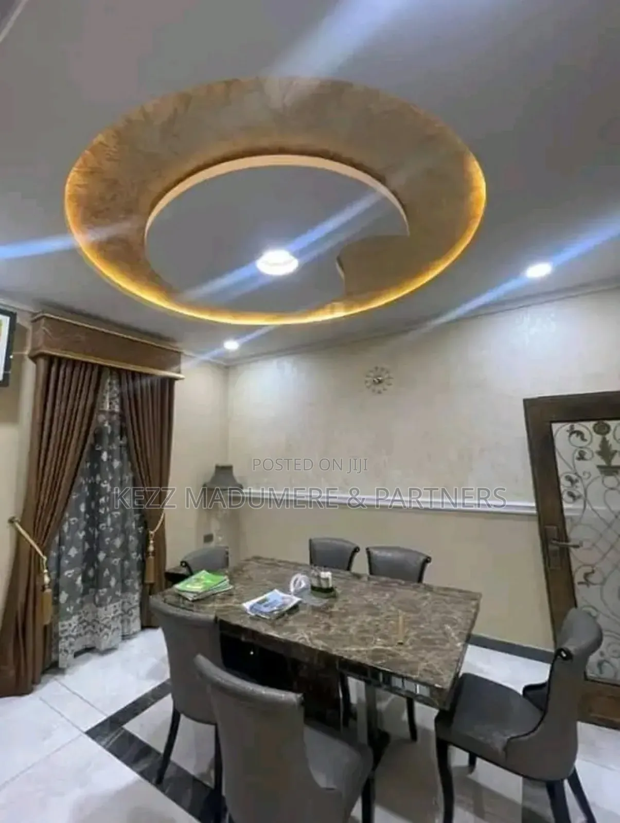 6bdrm Duplex in Stadium Road , Port for sale