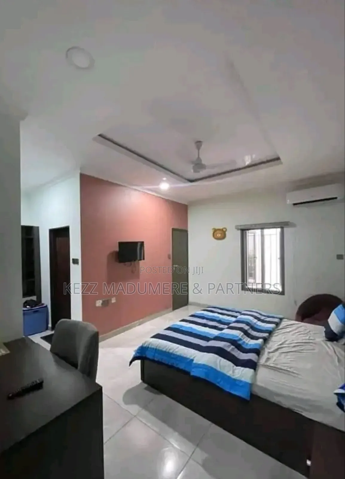 6bdrm Duplex in Stadium Road , Port for sale