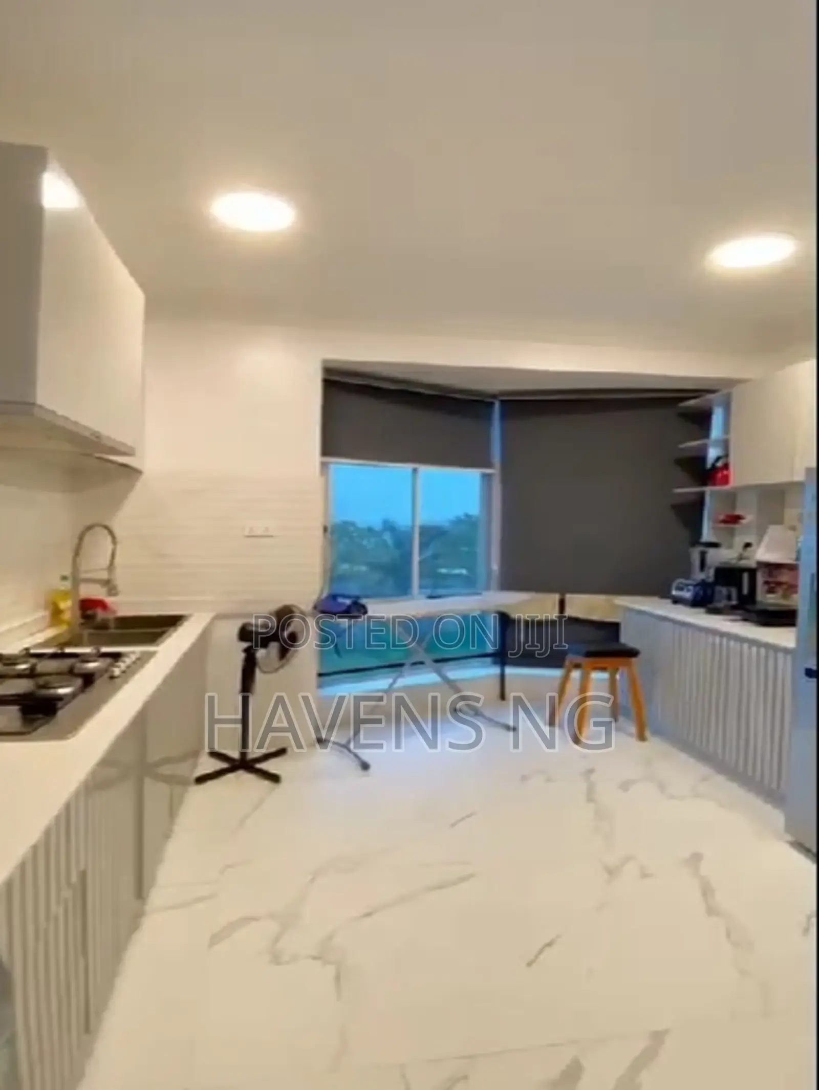 Luxurious 3-Bedroom Apartment With Waterfront Views