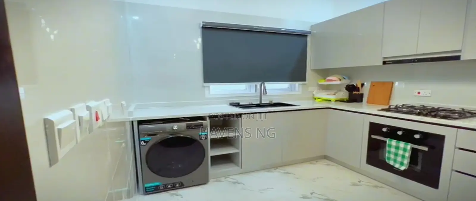 Stylish 2-bedroom Apartment In Ikate