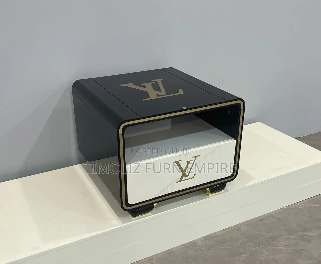 Classic Mini Centre Table