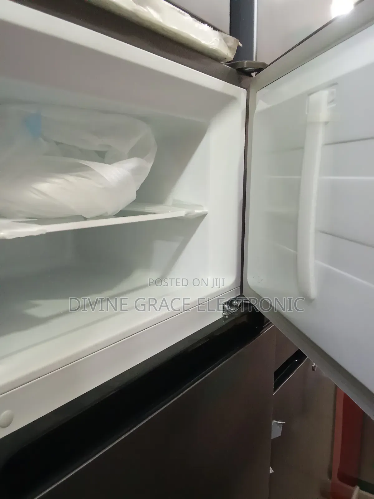 Hisense Double Door Fridge 240 Liters