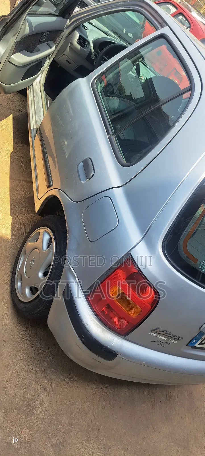 Nissan Micra 2002 Silver