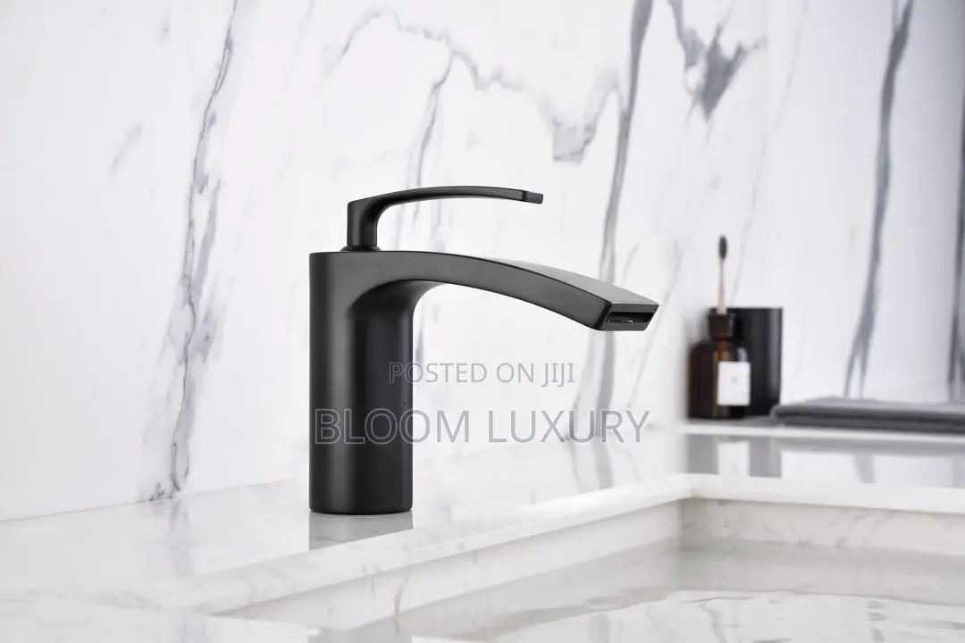 High Quality Basins Faucet (Hot/Cold)
