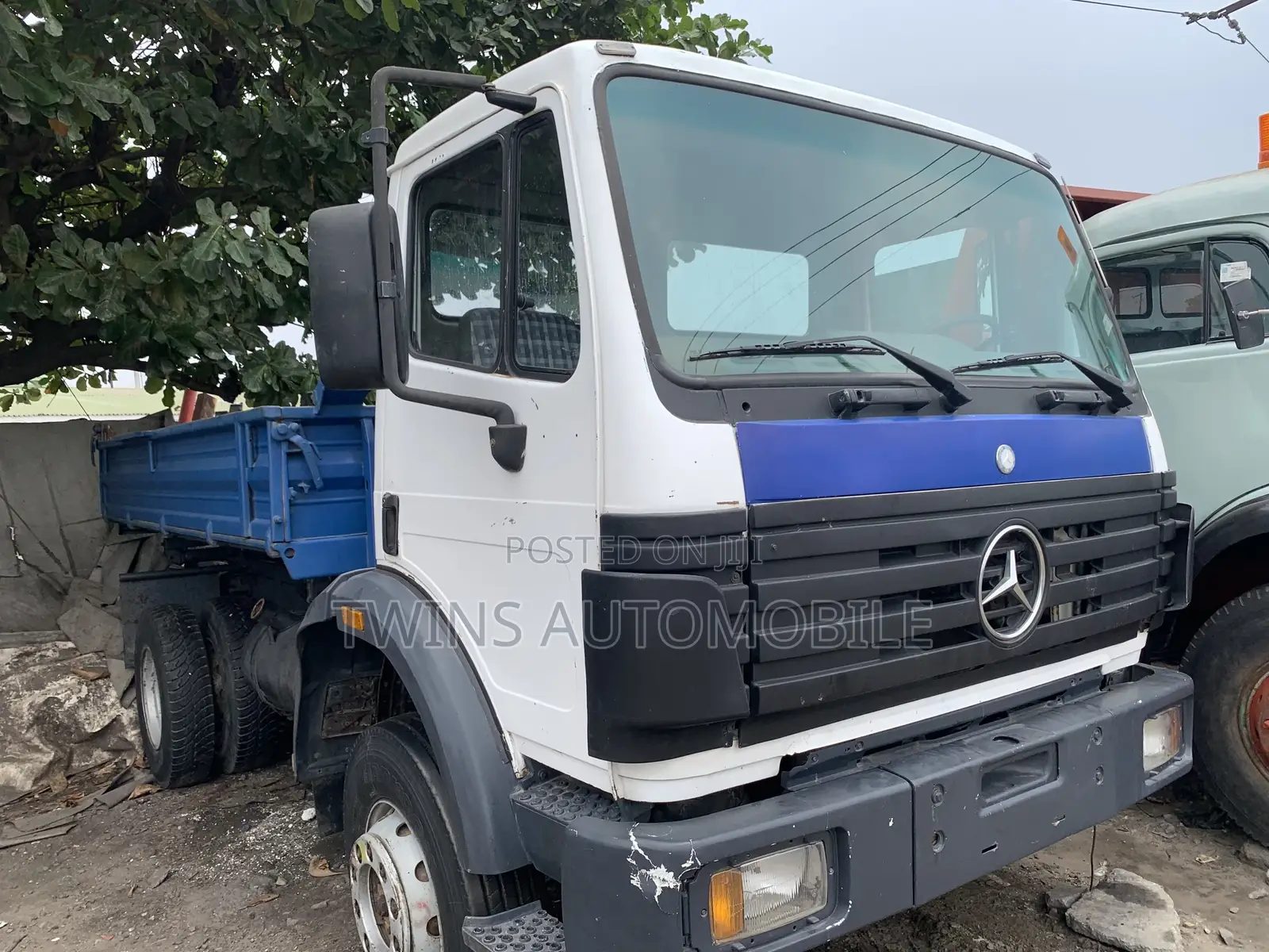 Mercedes-Benz Truck Tipper